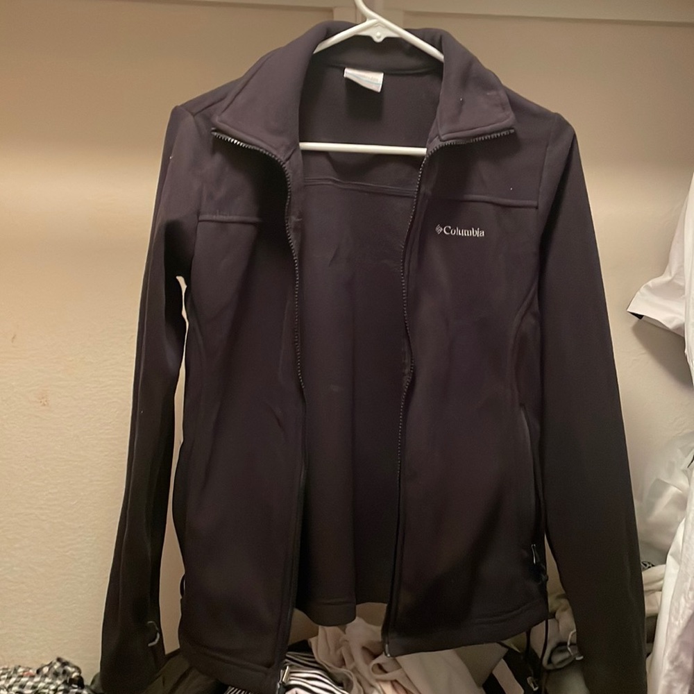 Black Columbia jacket: size XS